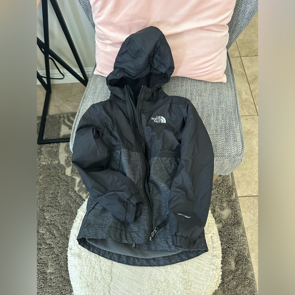 Boys north face jacket, size XS (5/6)